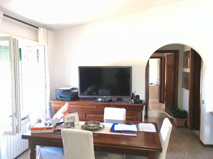 Appartamento quadrilocale in vendita in Via Cerveno, Labaro, Roma