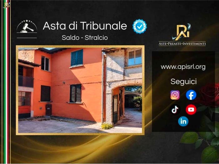 Appartamento con 5 locali in vendita in Via Vico, Centro, Cuvio