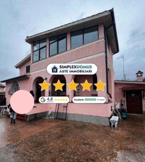 Casa con 6 locali in vendita in Leonardo Da Vinci, Centro, Lariano