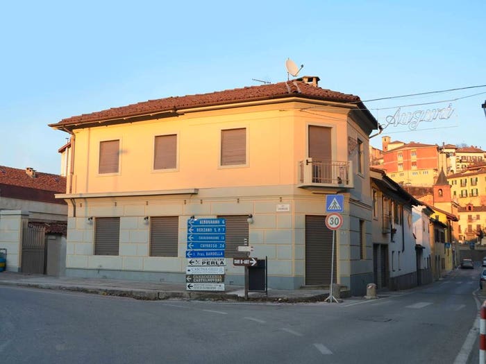 Casa con 6 locali in vendita in Via Guglielmo Marconi, Centro, Castelnuovo Don Bosco