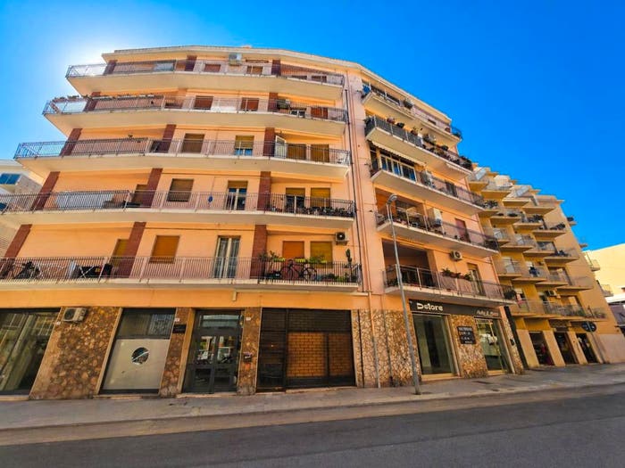 Appartamento con 5 locali in vendita in VIA SAN GIOVANNI, Centro, Milazzo