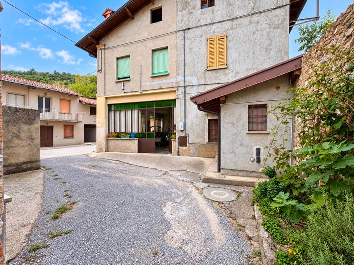 Casa con 5 locali in vendita in Via Nazario Sauro, Colombaro Timoline, Corte Franca