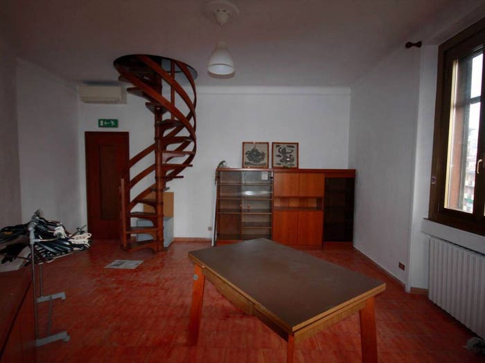 Appartamento trilocale in vendita in Via Polesine, Corvetto, Milano