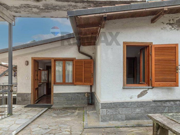 Appartamento bilocale in vendita in Piane, Centro, Serravalle Sesia