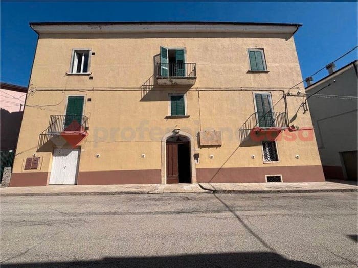 Casa con 6 locali in vendita in San Rocco, Centro, Palata