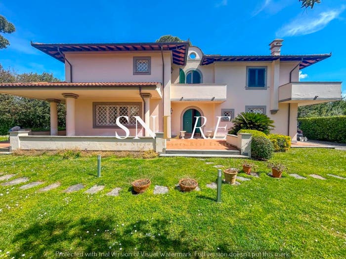 Casa con 6 locali in vendita in Via Don I Lazzeri, Vittoria Apuana, Forte dei Marmi