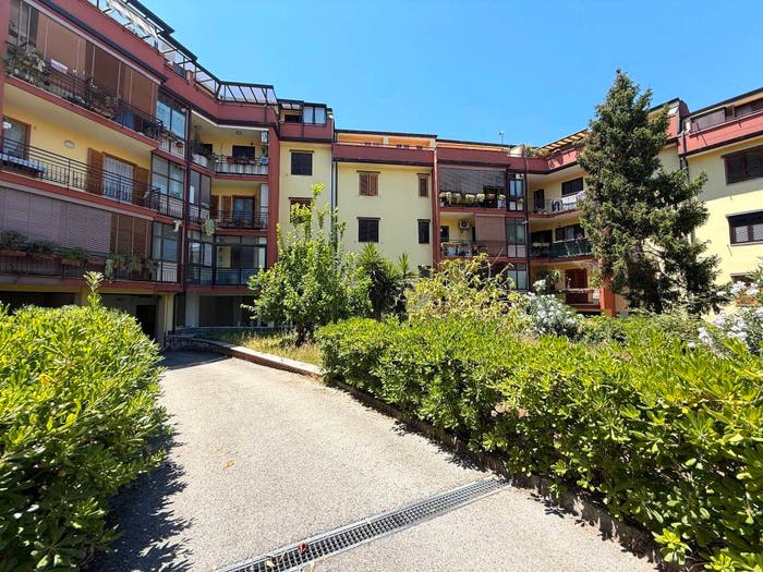 Appartamento quadrilocale in vendita in Via Rubinacci, Centro, Cercola