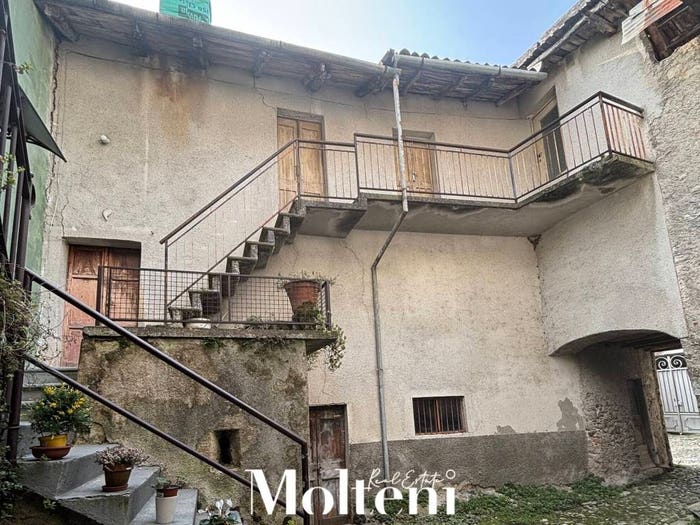 Casa quadrilocale in vendita in Strada della piazza, Centro, Abbadia Lariana