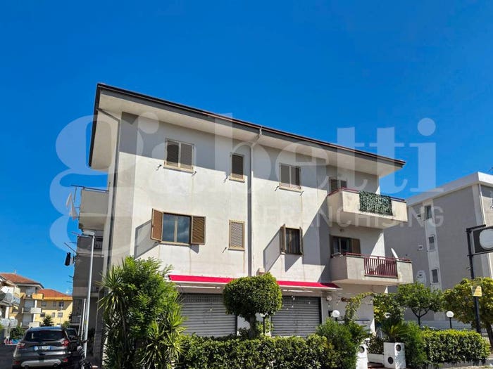 Appartamento con 5 locali in vendita in VIA DOMENICO STRAFACI, Rossano Stazione, CoriglianoRossano