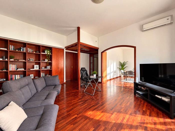 Appartamento quadrilocale in vendita in Via Belvedere, Vomero, Napoli