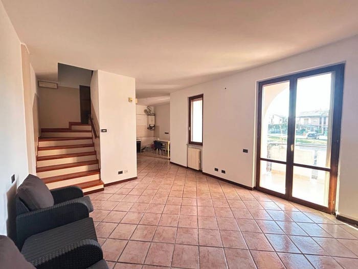 Appartamento quadrilocale in vendita in Via dei Gelsi, Centro, Bernareggio