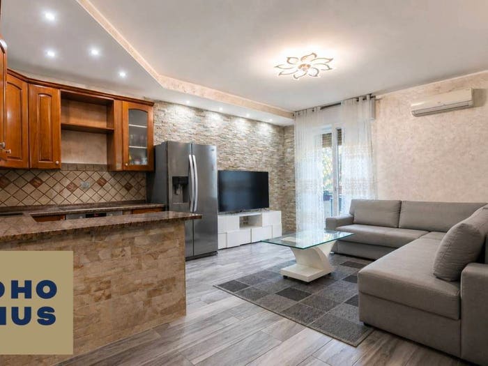 Appartamento trilocale in vendita in via Vittorio Veneto, Centro, Capriate San Gervasio
