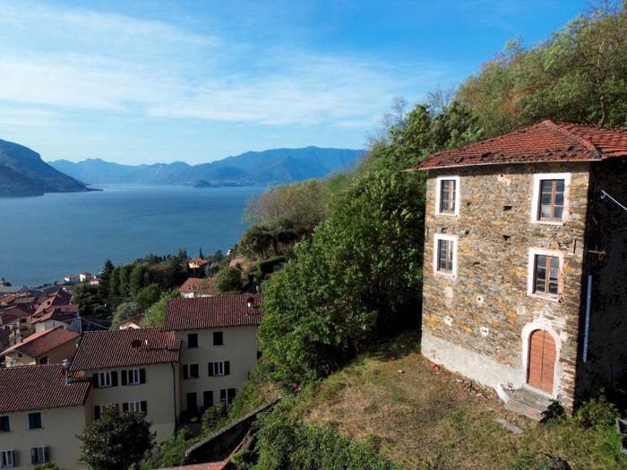Casa trilocale in vendita in Frazione Marena, Santa Maria Rezzonico, San Siro