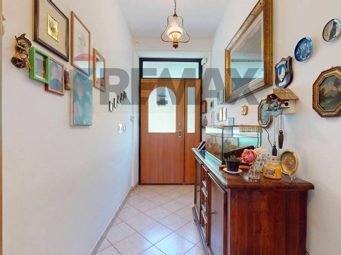 Appartamento trilocale in vendita in VIA CAMPOMORONE, Pontedecimo, Genova
