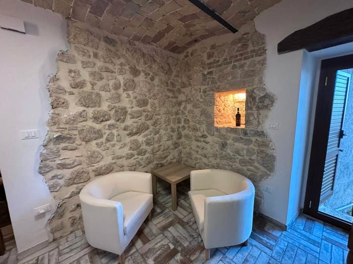 Appartamento quadrilocale in vendita in Via Angelo De Thomasis, Abbateggio
