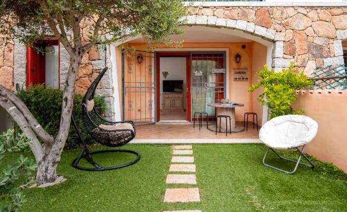 Appartamento trilocale in vendita in Via del Ciclone, Pittulongu, Olbia