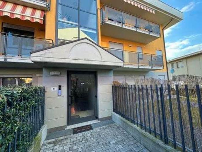 Appartamento bilocale in vendita in Via Michelangelo Buonarroti, Centro, Ponte San Pietro