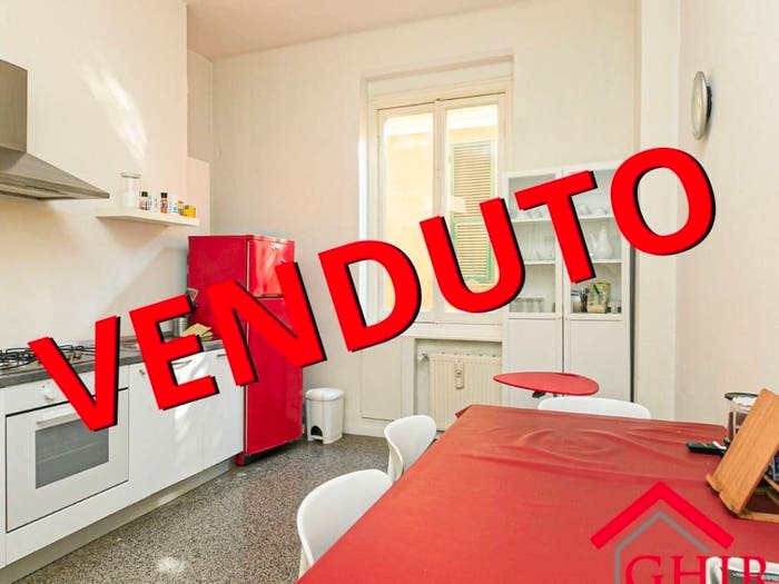 Appartamento trilocale in vendita in Via Caterina Rossi, Sestri Ponente, Genova