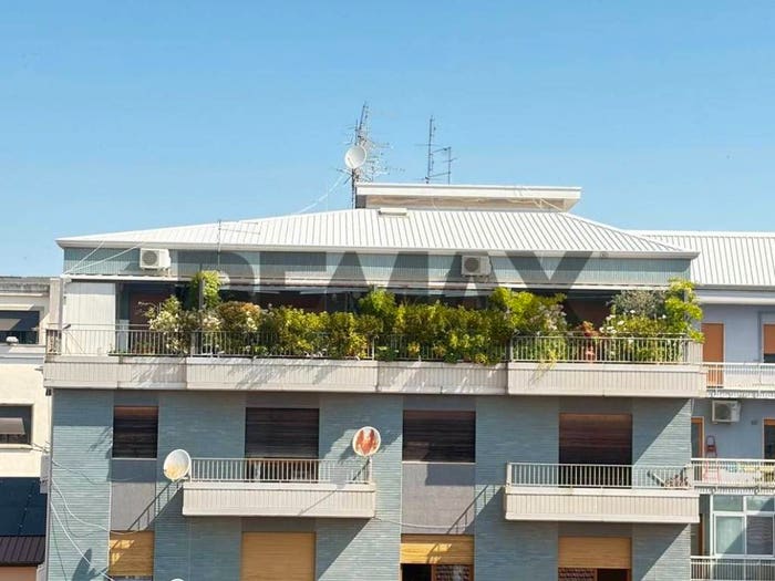 Casa con 6 locali in vendita in via tagliamento, Centro, Cosenza