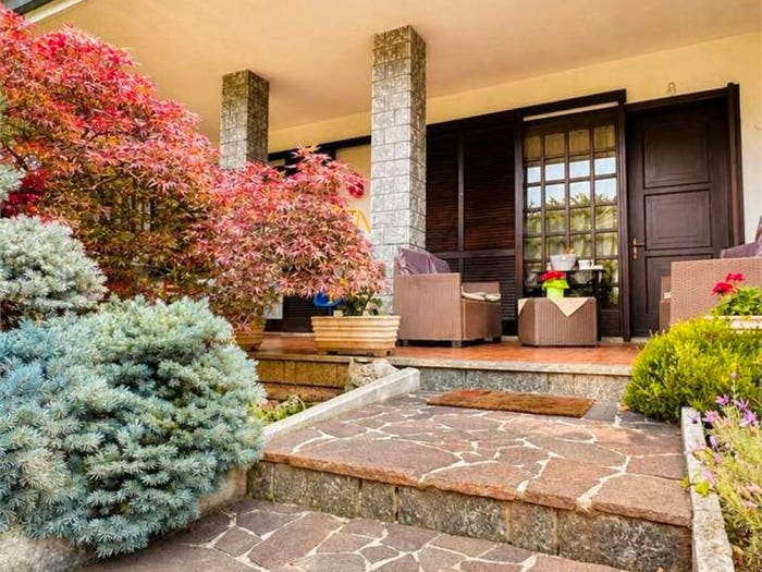 Casa con 6 locali in vendita in via tommaso campanella, Castellanza