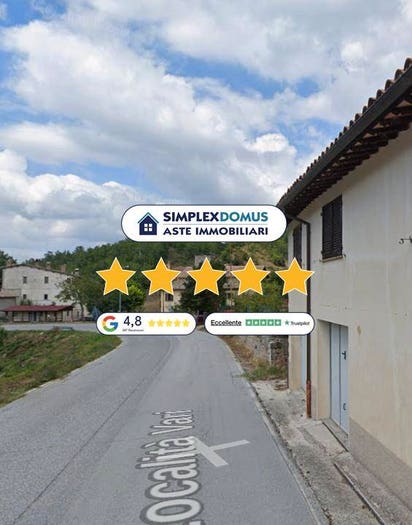 Appartamento con 6 locali in vendita in Localita' Vari, Pieve Torina