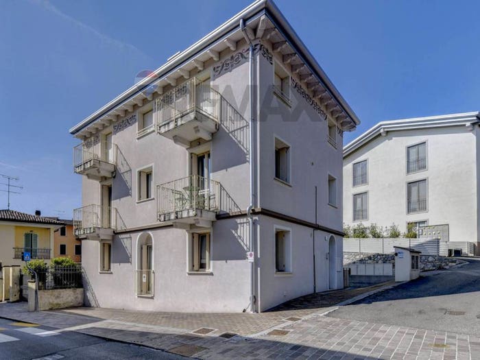 Appartamento trilocale in vendita in TITO SPERI, Centro, Padenghe sul Garda