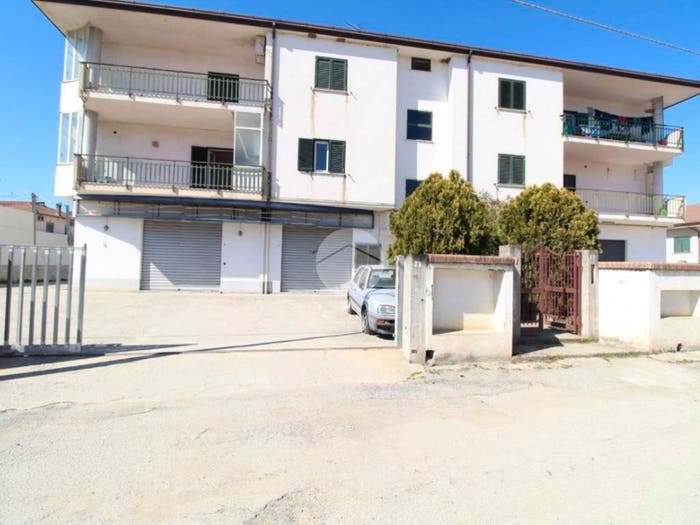 Appartamento con 5 locali in vendita in Via Stazione, Stazione Di Acribisignano, Montalto Uffugo