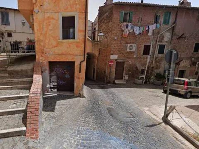 Appartamento quadrilocale in vendita in Via Pierantonio Petrini, Centro, Palestrina