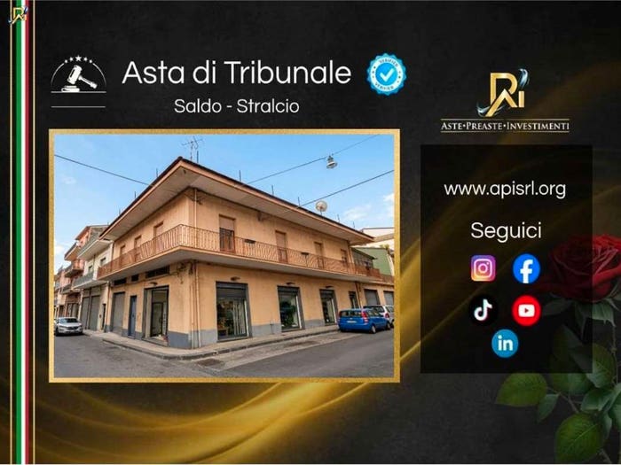 Appartamento con 6 locali in vendita in Corso Sicilia, Centro, Giarre
