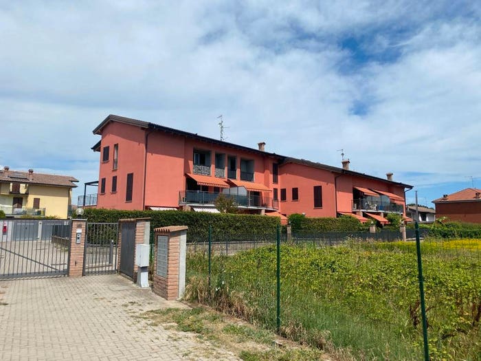 Appartamento bilocale in vendita in Via della Cornice, Centro, Albuzzano