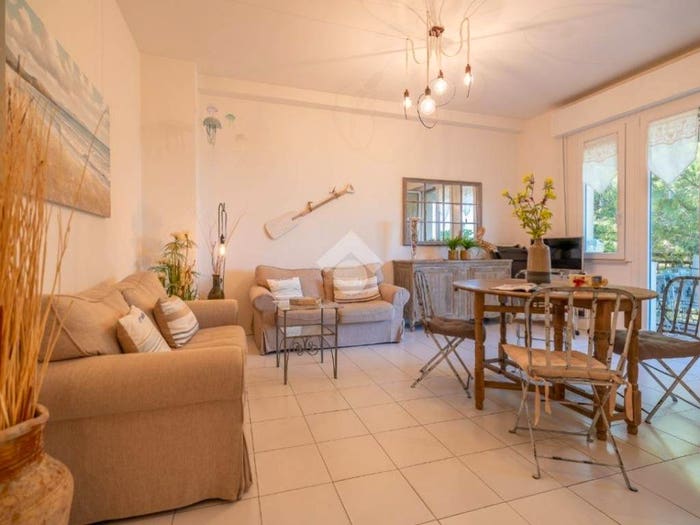 Appartamento trilocale in vendita in Viale Romagna, Milano Marittima, Cervia