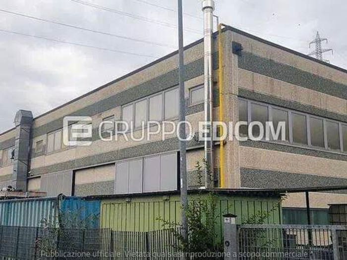 Appartamento trilocale in vendita in Via Abate Sergio, Calvenzano
