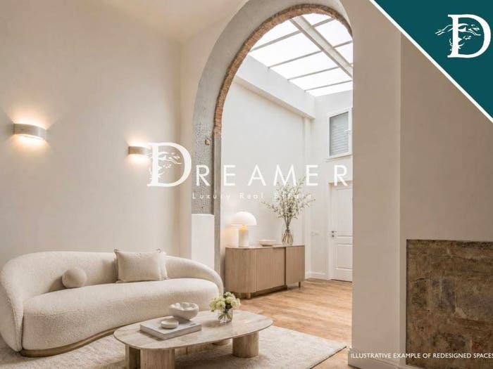 Appartamento con 6 locali in vendita in Via Solferino, Borgo Ognissanti Il Prato, Firenze