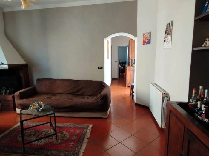 Appartamento quadrilocale in vendita in Viale Domenico Zaccagna, Avenza, Carrara