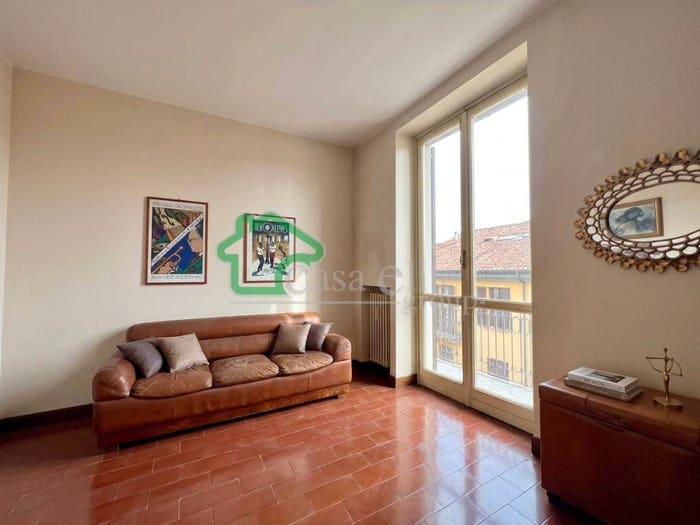 Appartamento quadrilocale in vendita in Via Settembre, Centro Storico, Lodi