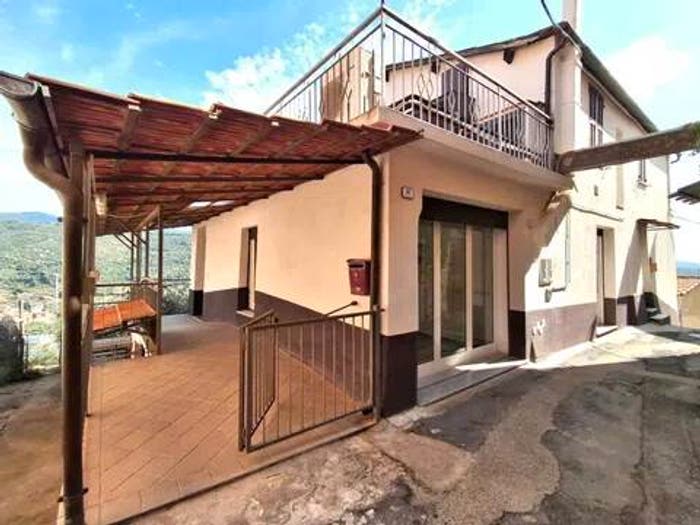Appartamento con 5 locali in vendita in Via Clavi, Piani Torrazza, Imperia
