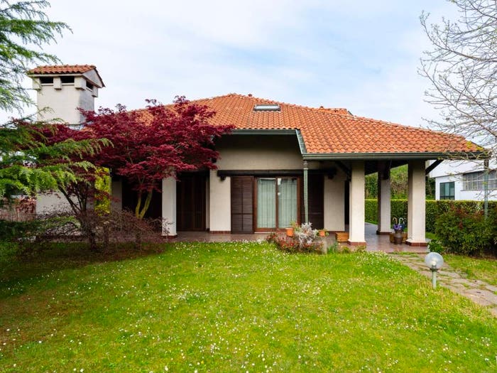 Casa con 6 locali in vendita in Centro, Cavaria con Premezzo