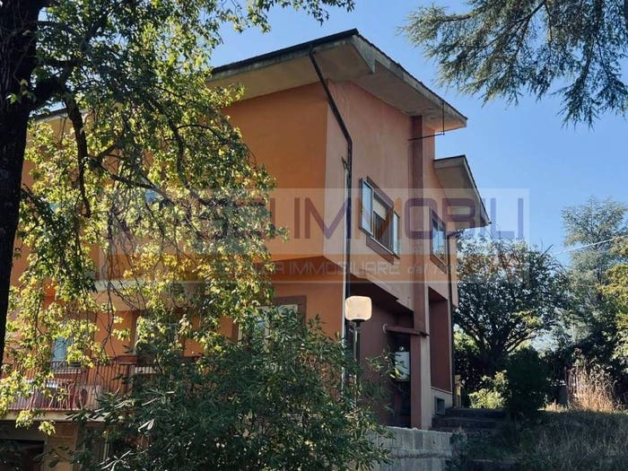 Casa con 5 locali in vendita in Tre Pontoni, Castelnuovo di Porto