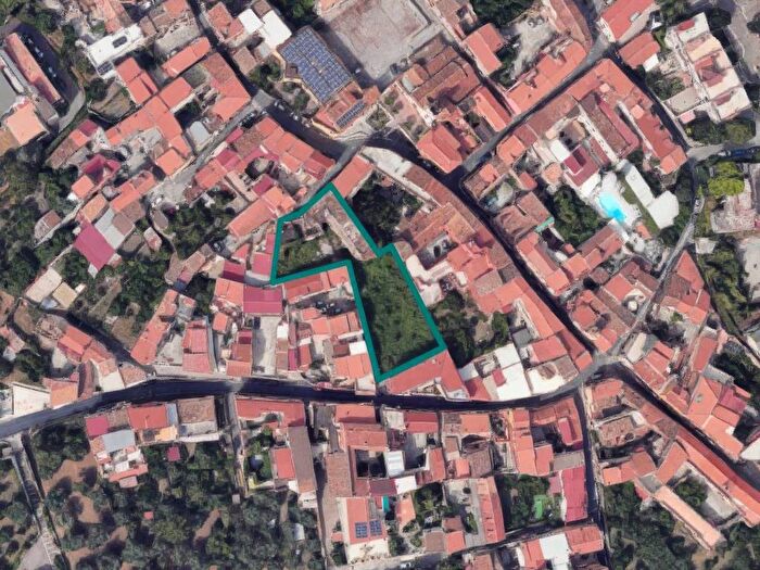 Casa con 6 locali in vendita in Via Santa Rita da Cascia, Tuoro, Caserta