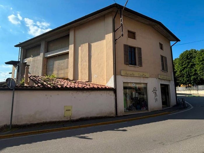 Casa con 6 locali in vendita in Via Fornaci, Pralboino