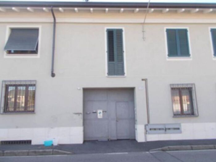 Appartamento bilocale in vendita in Via Adua, Centro, Arluno