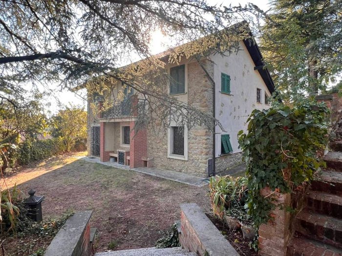 Casa con 6 locali in vendita in Frazione Ciglione, Ciglione, Ponzone