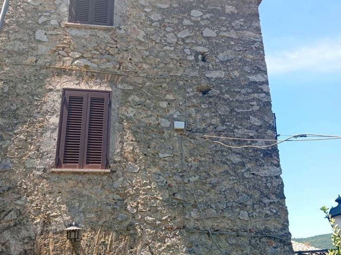 Casa con 5 locali in vendita in Via Montello, Roviano
