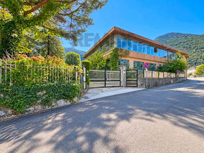 Casa con 6 locali in vendita in Via Marconi, Centro, Ornavasso