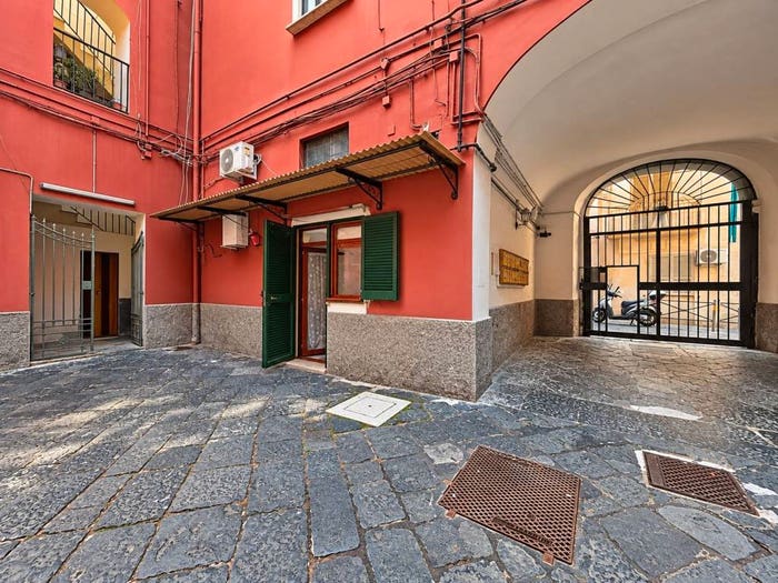 Appartamento trilocale in affitto in Via Alfredo Rocco, Arenella, Napoli