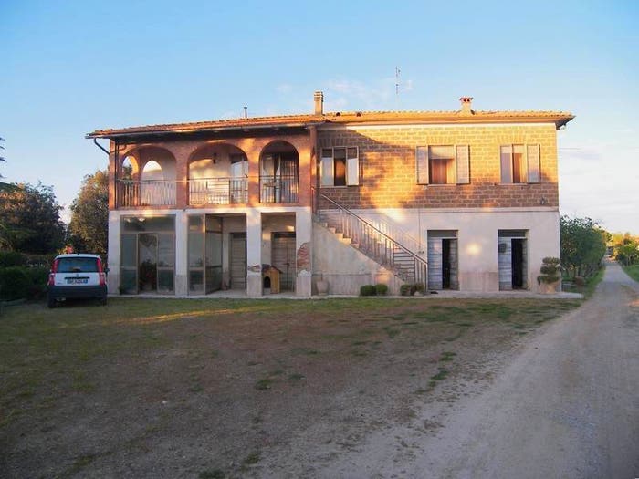 Casa con 6 locali in vendita in Via della Fonte al Giunco, Fonte Al Giunco, Montepulciano
