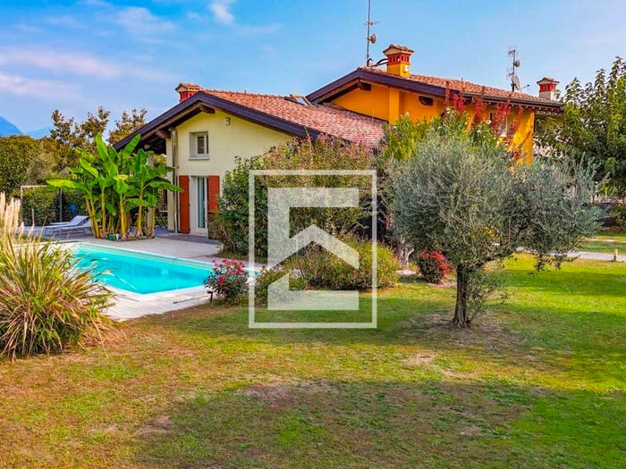 Casa con 6 locali in vendita in via aldo merler, Puegnago sul Garda