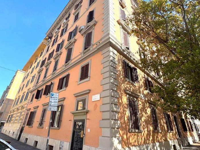 Appartamento quadrilocale in vendita in Via Crescenzio, Borgo, Roma