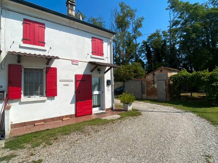 Casa quadrilocale in vendita in Via Massafiscaglia, Contrapò Villanova, Ferrara