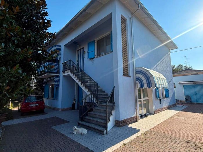 Casa quadrilocale in vendita in Via Bruino, Centro, Medolla